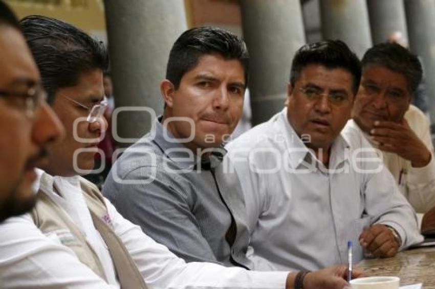 RIVERA CON PRESIDENTES DE JUNTAS AUXILIARES