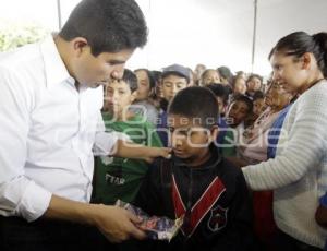 ENTREGA DE JUGUETES DIF EN SAN MIGUEL CANOA