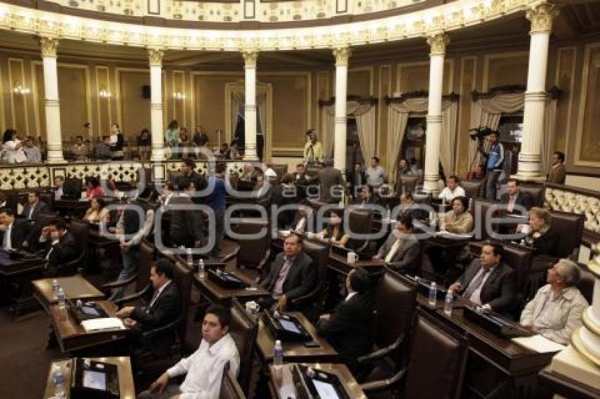 SESIÓN EXTRAORDINARIA DE CONGRESO