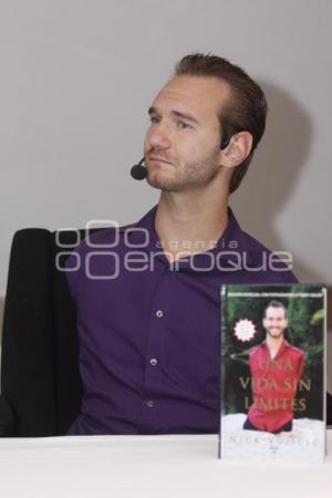 CONFERENIA NICK VUJICIC EN PUEBLA