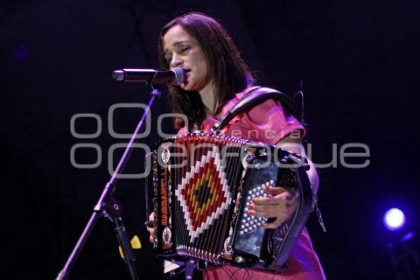 CONCIERTO JULIETA VENEGAS FORO ARTISTICO