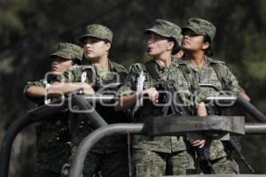 PRÁCTICA DEL DESFILE DEL 5 DE MAYO