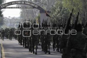 PRÁCTICA DEL DESFILE DEL 5 DE MAYO