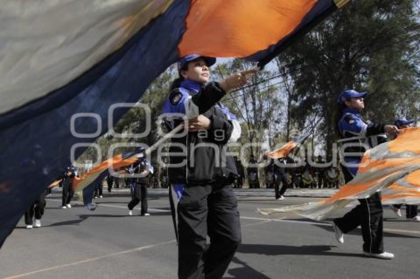 PRÁCTICA DEL DESFILE DEL 5 DE MAYO