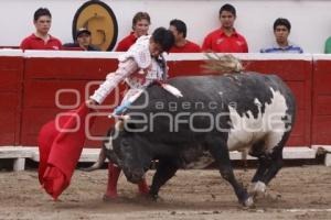 URIEL MORENO "EL ZAPATA"