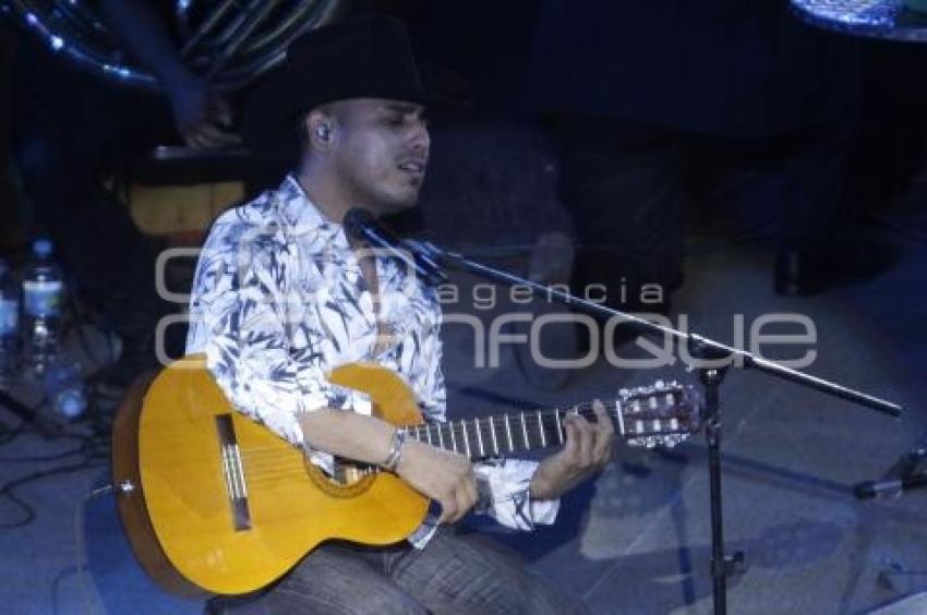 PALENQUE DE FERIA . ESPINOZA PAZ