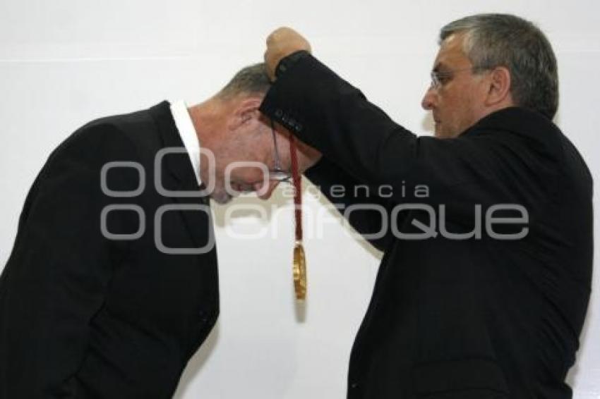 IBERO . NUEVO RECTOR