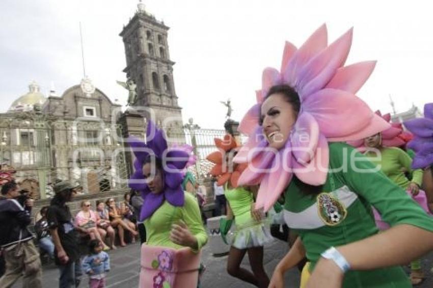 DESFILE . DÍA DEL NIÑO