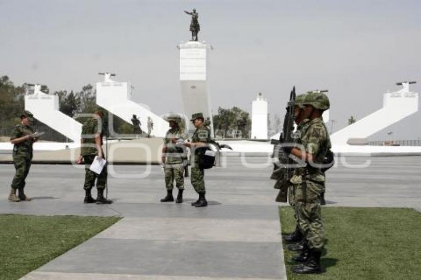 ENSAYO DE LA CEREMONIA DEL 5 DE MAYO