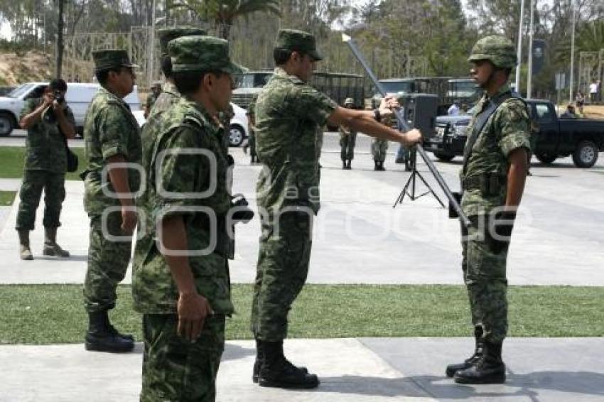 ENSAYO DE LA CEREMONIA DEL 5 DE MAYO