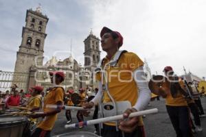 DESFILE . DÍA DEL NIÑO