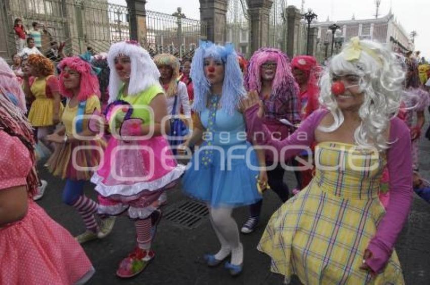 DESFILE . DÍA DEL NIÑO