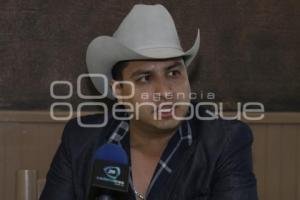 JULION ALVAREZ PALENQUE DE LA FERIA