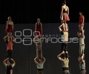 COMPAGNIE XY . FESTIVAL 5 DE MAYO