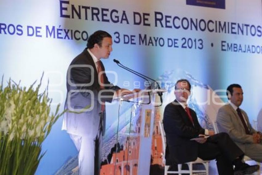 ENTREGAN RECONOCIMIENTOS TESOROS DE MÉXICO