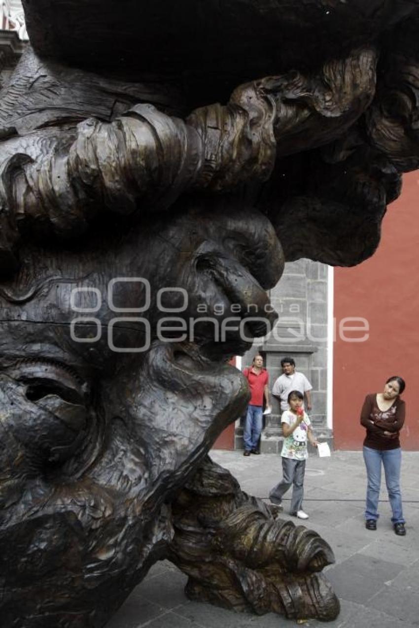 ESCULTURAS MONUMENTALES. JAVIER MARÍN