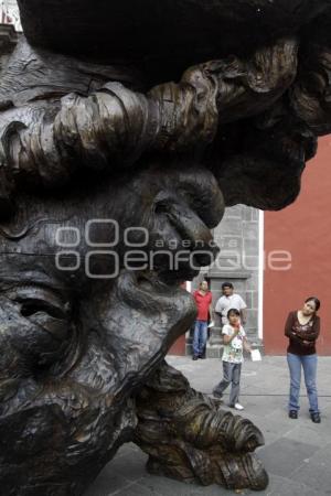 ESCULTURAS MONUMENTALES. JAVIER MARÍN