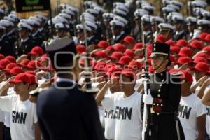 DESFILE 5 DE MAYO