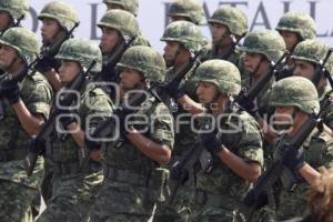 DESFILE 5 DE MAYO