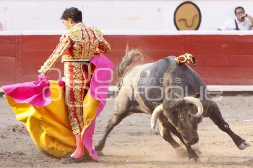 CORRIDA 5 DE MAYO . RAFAEL ORTEGA