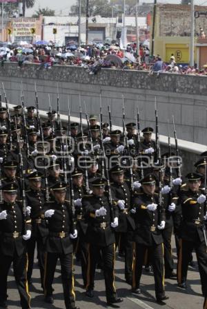 DESFILE 5 DE MAYO