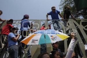 DESFILE 5 DE MAYO