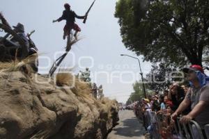 DESFILE 5 DE MAYO