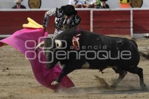 CORRIDA 5 DE MAYO . JOSELITO ADAME