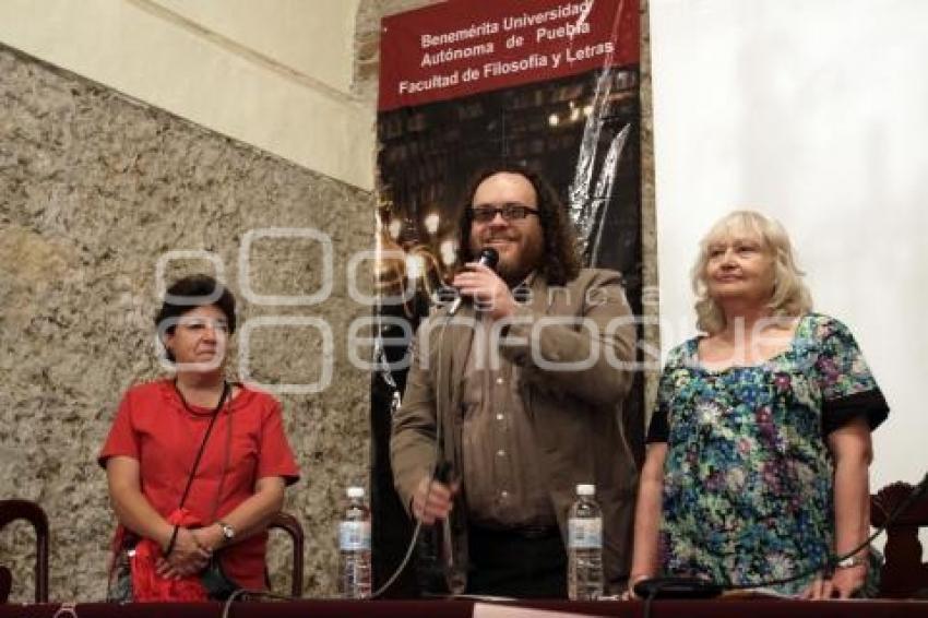 HOMENAJE A CARLOS FUENTES