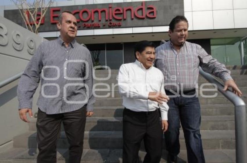 SE REÚNE MARIO MARÍN CON EMPRESARIOS