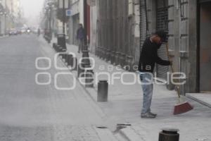 CENIZA EN LAS CALLES DE PUEBLA . POPOCATÉPETL