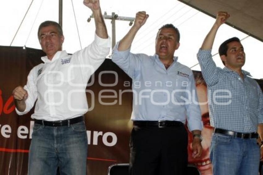 FRANCO RODRÍGUEZ Y TONY GALI EN COLONIA REFORMA SUR
