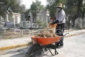 LISTO EL PANTEÓN MUNICIPAL PARA EL DÍA DE LAS MADRES