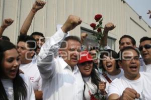 ENRIQUE AGÜERA REALIZA VOLANTEO