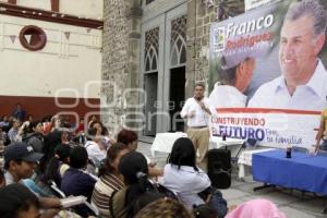 FRANCO RODRÍGUEZ FESTEJA A MAMÁS