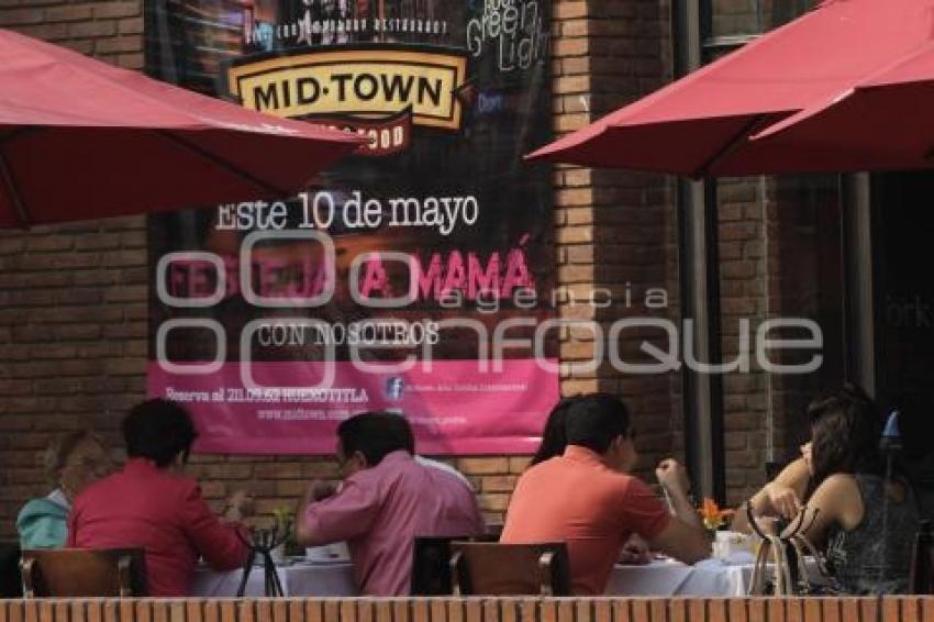 DÍA DE LAS MADRES . RESTAURANTES