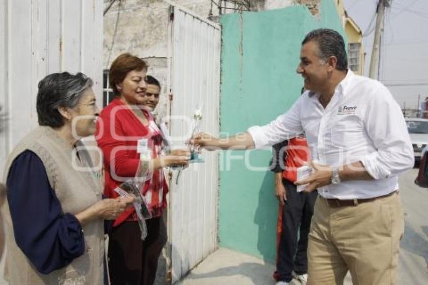 FRANCO RODRÍGUEZ VISITA COLONIAS DEL SUR
