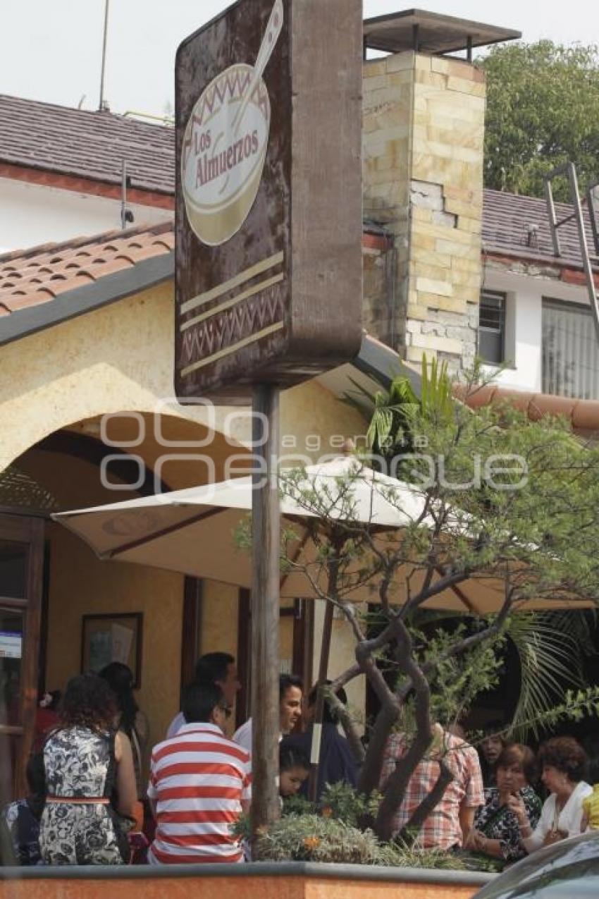 DÍA DE LAS MADRES . RESTAURANTES