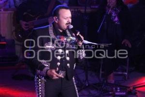 PEPE AGUILAR PALENQUE DE LA FERIA