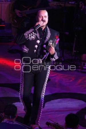 PEPE AGUILAR PALENQUE DE LA FERIA