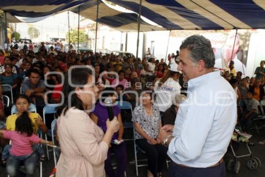 FRANCO RODRÍGUEZ EN EL BARRIO DEL TAMBORCITO