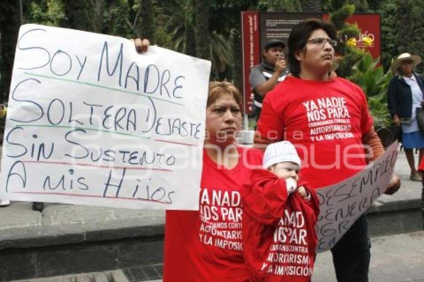 MANIFESTACIÓN DE EX TRABAJADORES DEL GOBIERNO