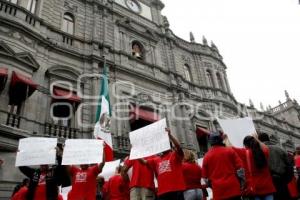 MANIFESTACIÓN DE EX TRABAJADORES DEL GOBIERNO