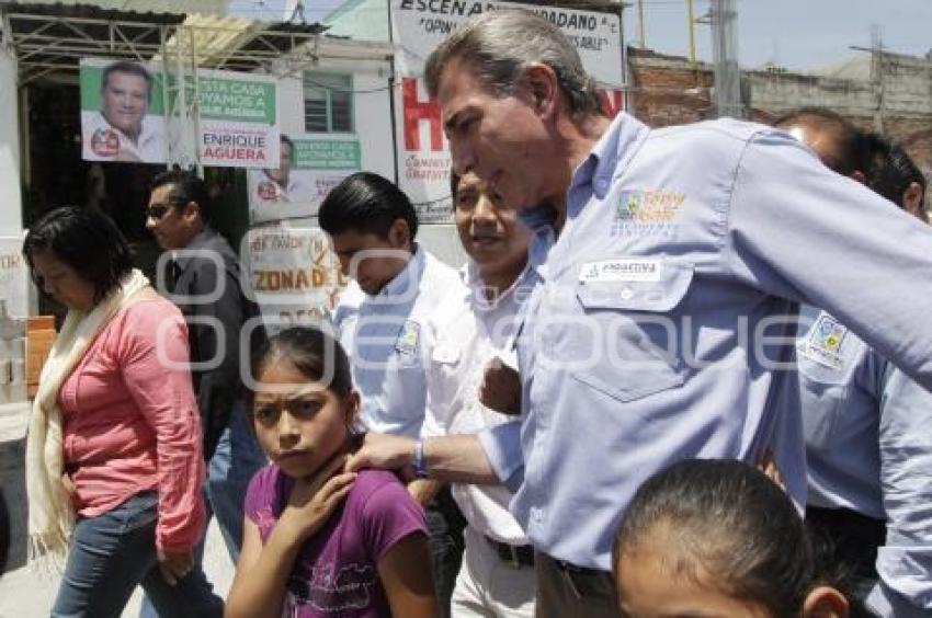 TONY GALI EN MERCADO ZAPATA