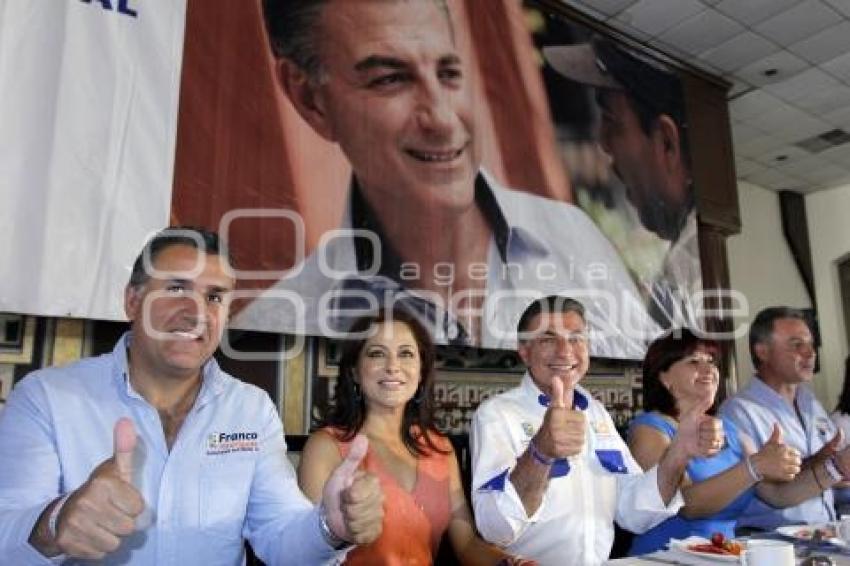 FRANCO RODRÍGUEZ EN DESAYUNO CON MUJERES