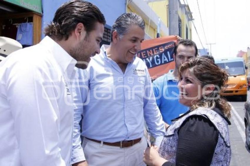 FRANCO RODRÍGUEZ RECORRE EL BARRIO DE SAN ANTONIO