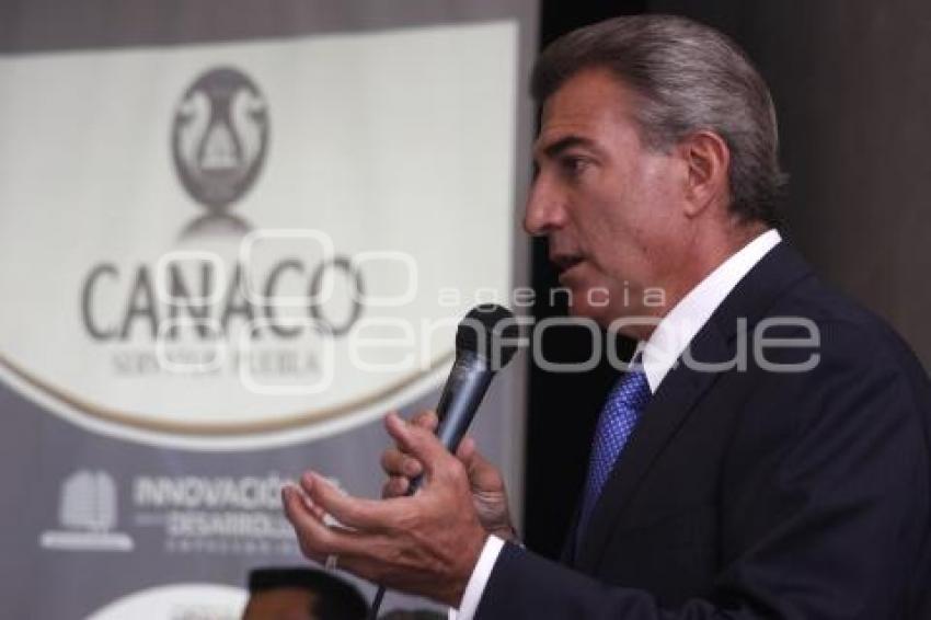 REUNIÓN DE TONY GALI CON EMPRESARIOS DE CANACO SERVYTUR