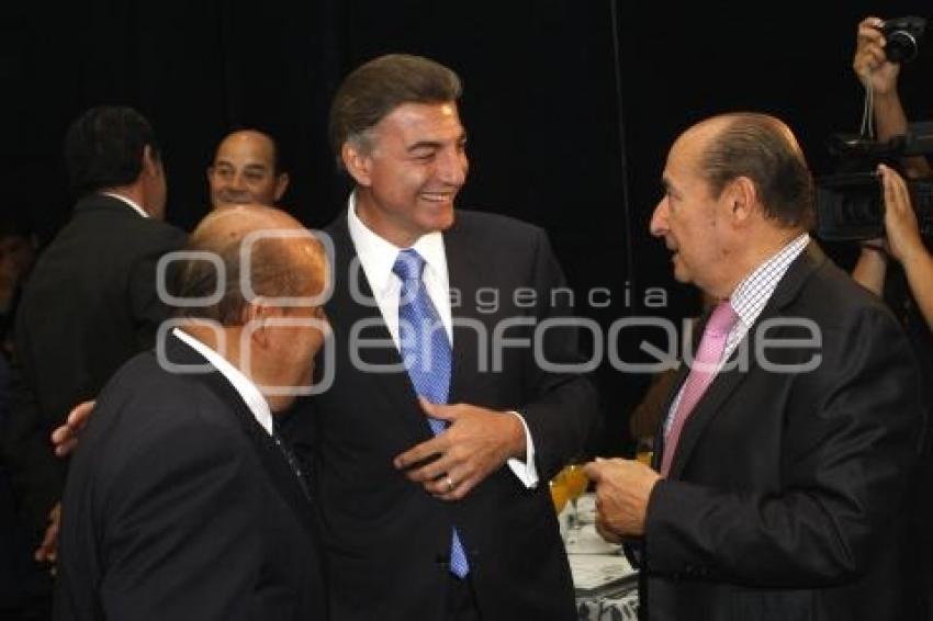 REUNIÓN DE TONY GALI CON EMPRESARIOS DE CANACO SERVYTUR