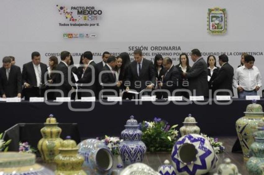 FIRMAN PACTO EQUIDAD DE COMPETENCIA . PACTO POR MÉXICO
