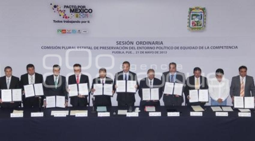 FIRMAN PACTO EQUIDAD DE COMPETENCIA . PACTO POR MÉXICO